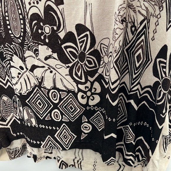 Colorful blouse - Picture 3 of 7